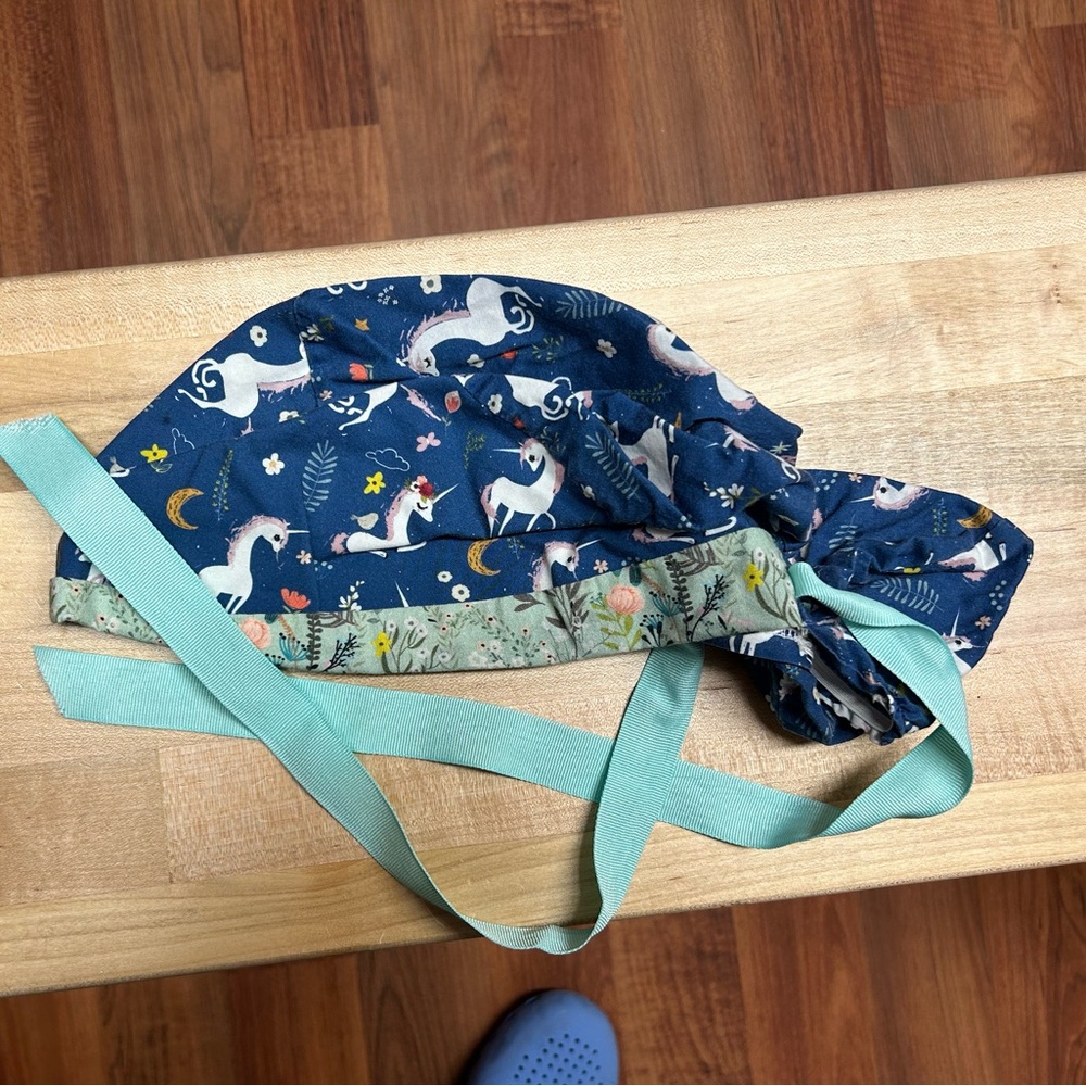 KimKaps Style 6-2 ponytail scrub cap